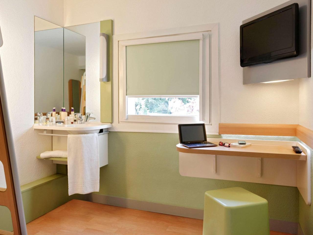 Ibis Budget Aix En Provence Est Le Canet Мейрей Екстер'єр фото